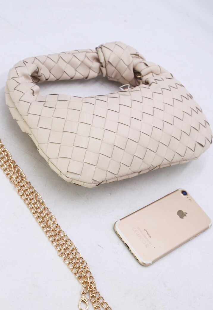 Crème Geweven Schoudertas van Imitatieleer met Knoopdetail en Extra Hengsel