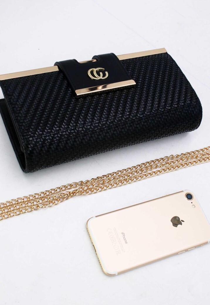 Zwarte Gevlochten Clutch van Imitatieleer met Gouden Schouderketting