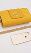 Gele Gevlochten Clutch met Gouden Schouderketting