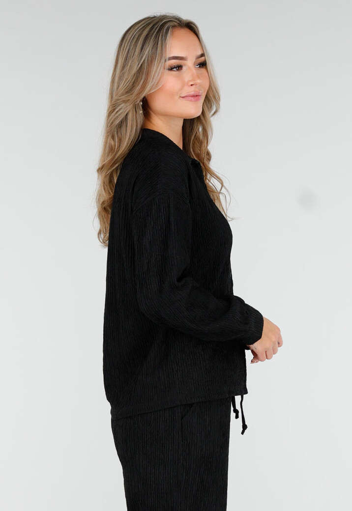 Zwarte Stretch Two Piece Set met Losvallende Blouse en Rechte Broek