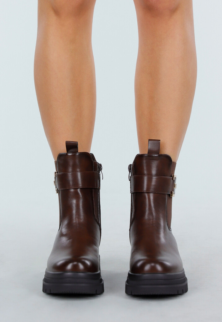 Bruine Enkelboots met Chunky Zool en Goudkleurige Gesp