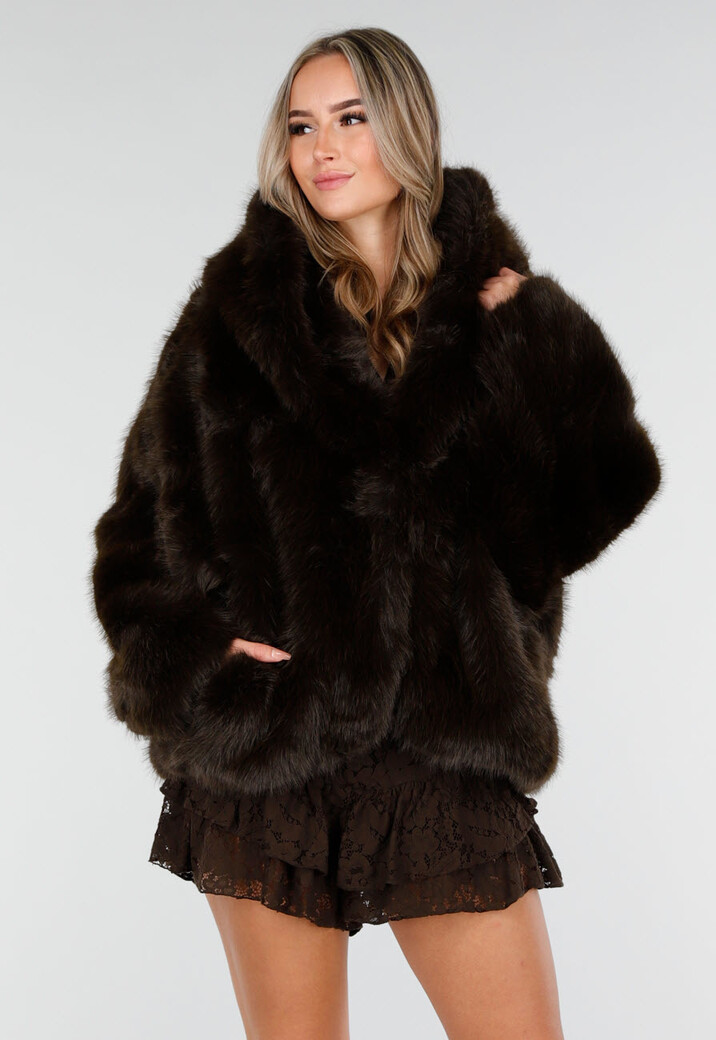 Donkerbruine Faux Fur Jas met Capuchon en Oversized Pasvorm