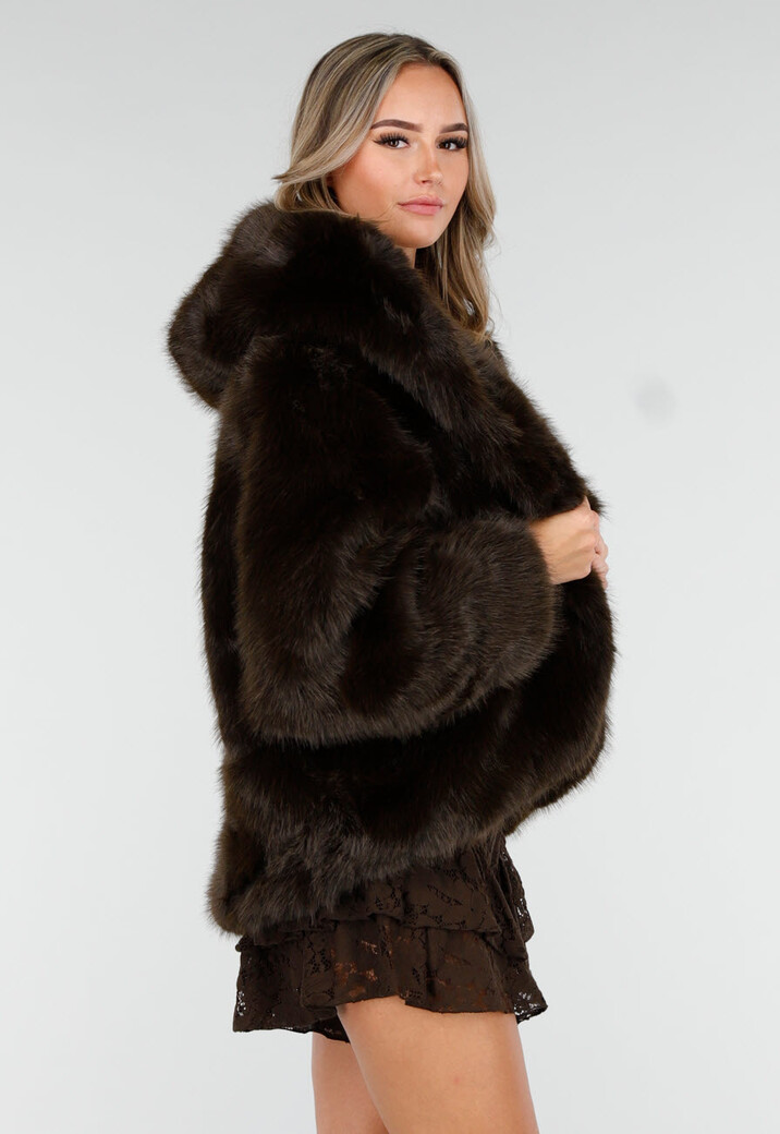 Donkerbruine Faux Fur Jas met Capuchon en Oversized Pasvorm