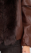 Donkerbruine Lederlook Jas met Imitatiebontkraag en Losvallende Pasvorm