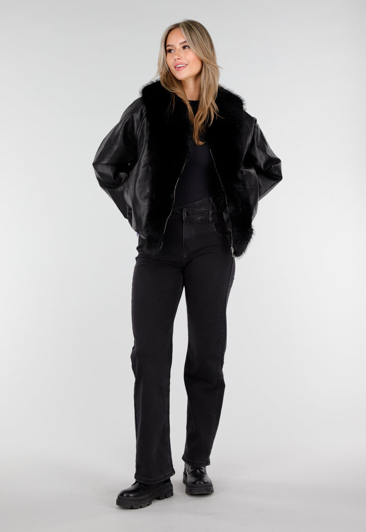 Zwarte Lederlook Jas met Imitatiebontkraag