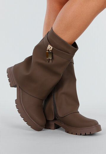 Bruine Korte Laarzen met Hangslot