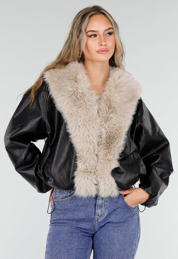 Jas Zwart met Beige Bontkraag