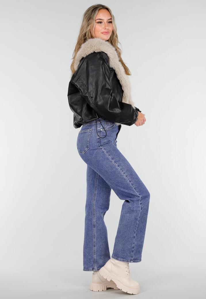 Zwarte Lederlook Jas met Beige Faux Fur Kraag