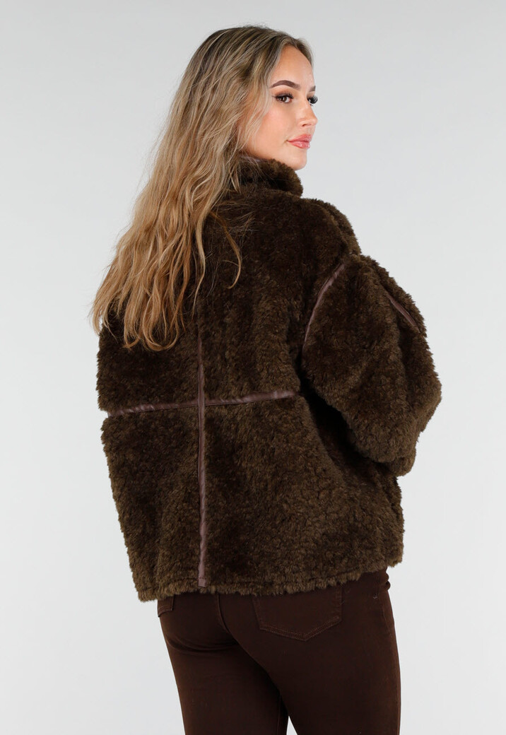 Donkerbruine Teddy Jas met Knoopsluiting