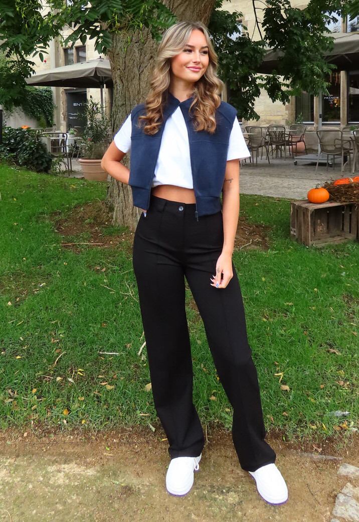 Mouwloos Vest in Donkerblauw met Hoge Kraag