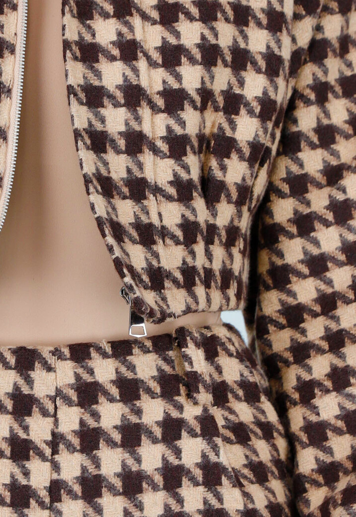 Two-Piece Set in Bruin Pied-de-Poule met Jasje en Kort Broekje