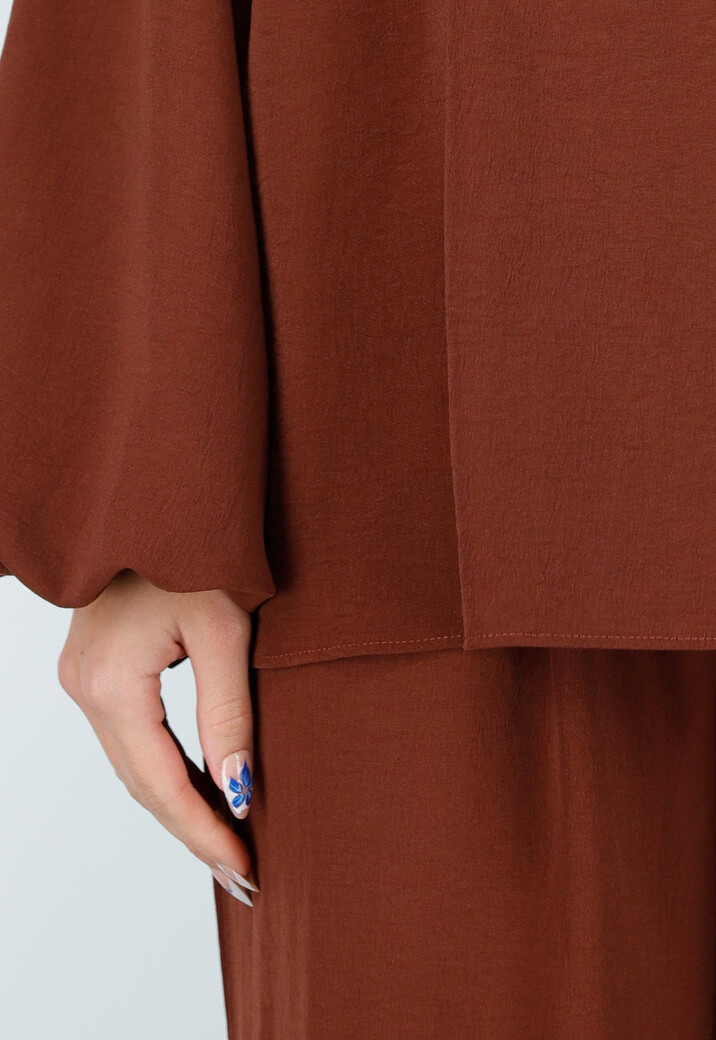 Terracotta Stretch Blouse met Striksluiting en Wijde Mouwen