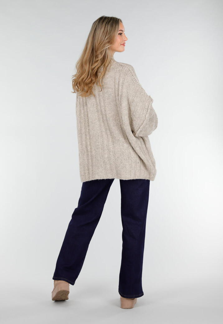 Beige Gebreide Trui met Kabelpatroon en Pofmouwen