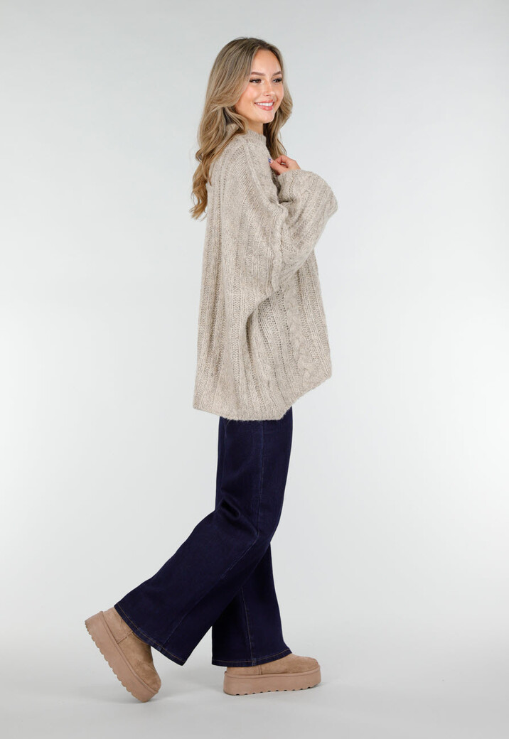 Beige Gebreide Trui met Kabelpatroon en Pofmouwen