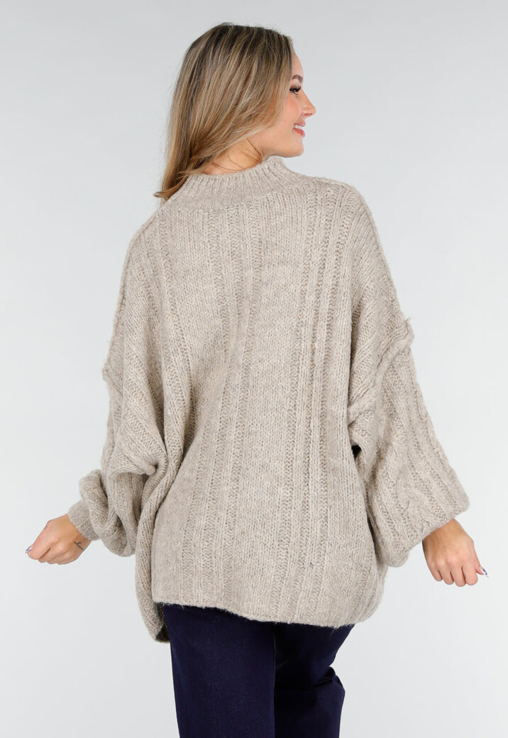 Beige Gebreide Trui met Kabelpatroon en Pofmouwen