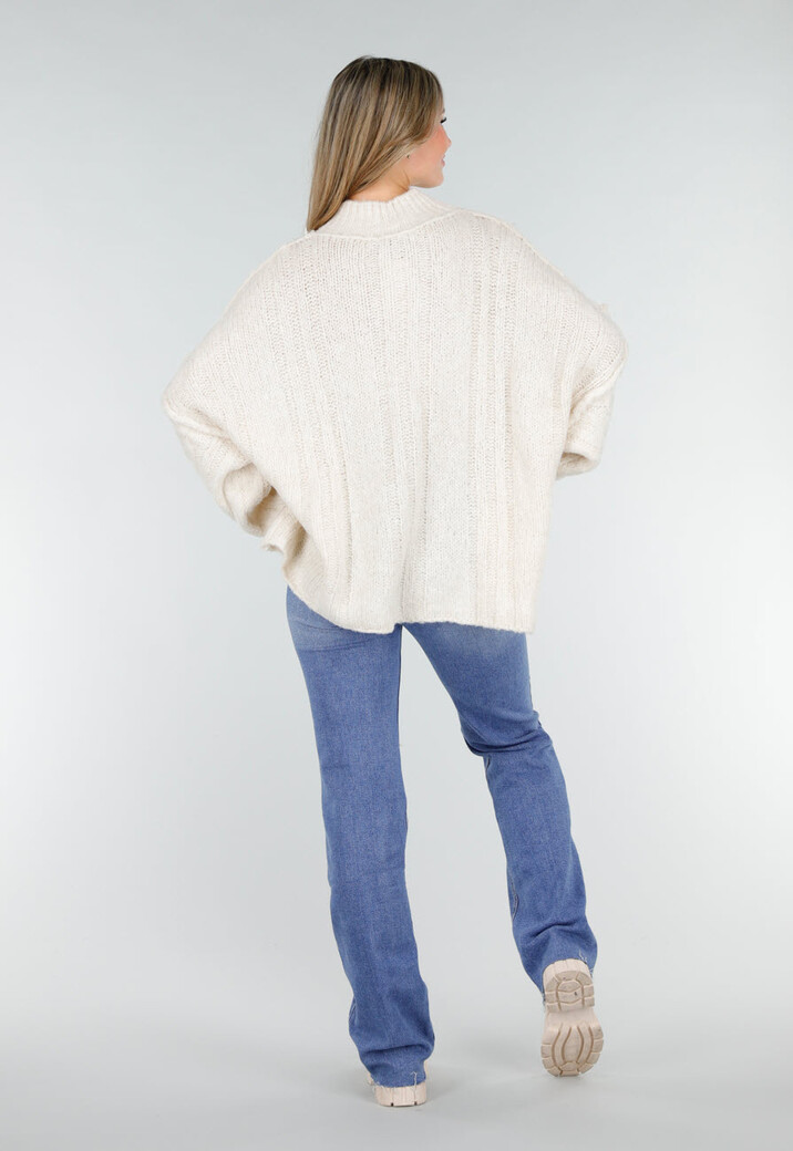 Crèmekleurige Gebreide Trui met Kabelpatroon en Pofmouwen