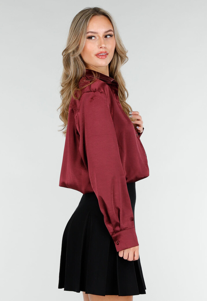 Bordeaux Satijnlook Blouse met Lange Mouwen en Knoopsluiting