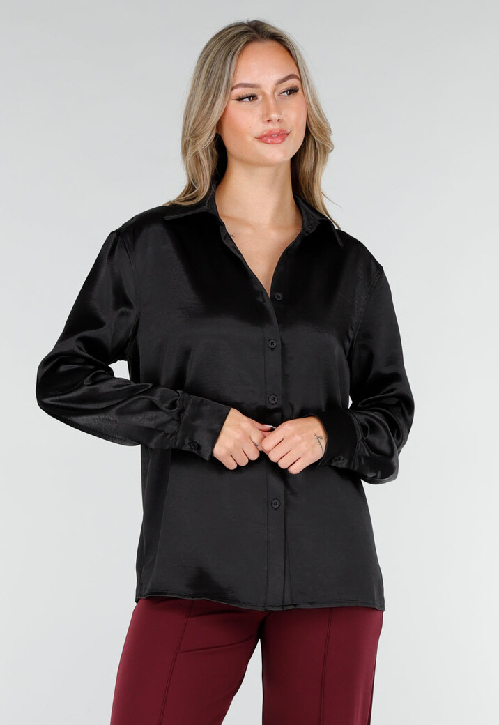 Zwarte Satijnlook Blouse met Lange Mouwen en Knoopsluiting