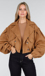 Camelkleurige Cropped Jas met Oversized Mouwen en Knopen