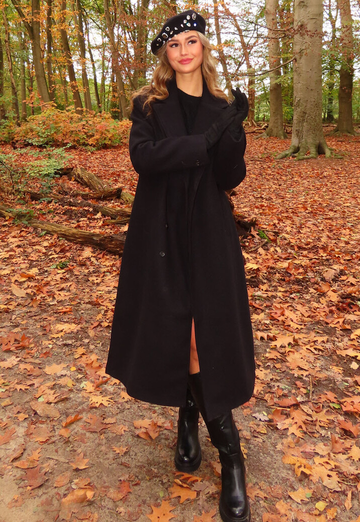 Zwarte Lange Mantel met Rechte Pasvorm en Brede Revers