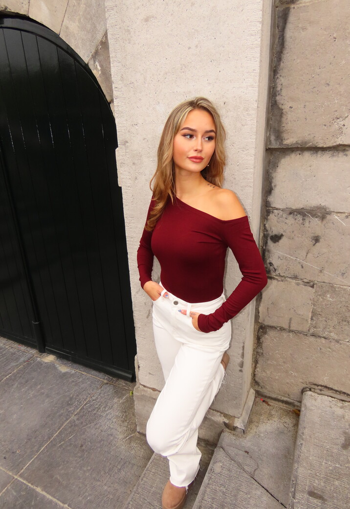 Chic in Bordeaux & White