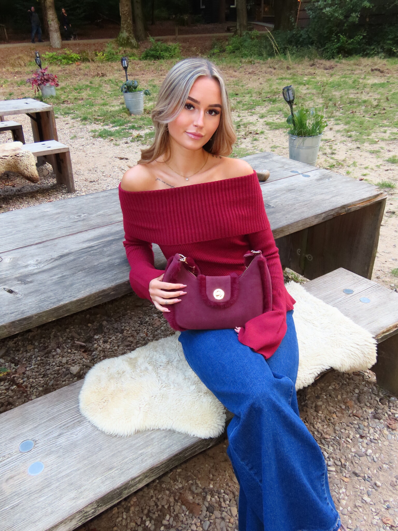Off Shoulder Rödr Off-Shoulder Red Moment - Uwantisell.nl