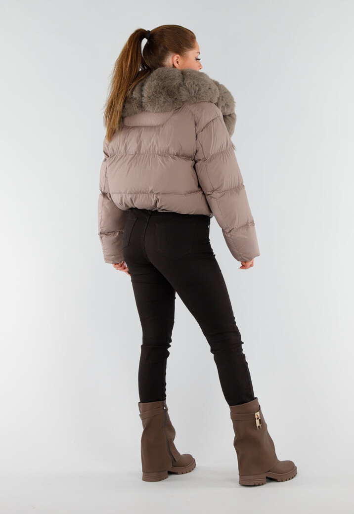 Taupe Pufferjas met Brede Imitatiebontkraag