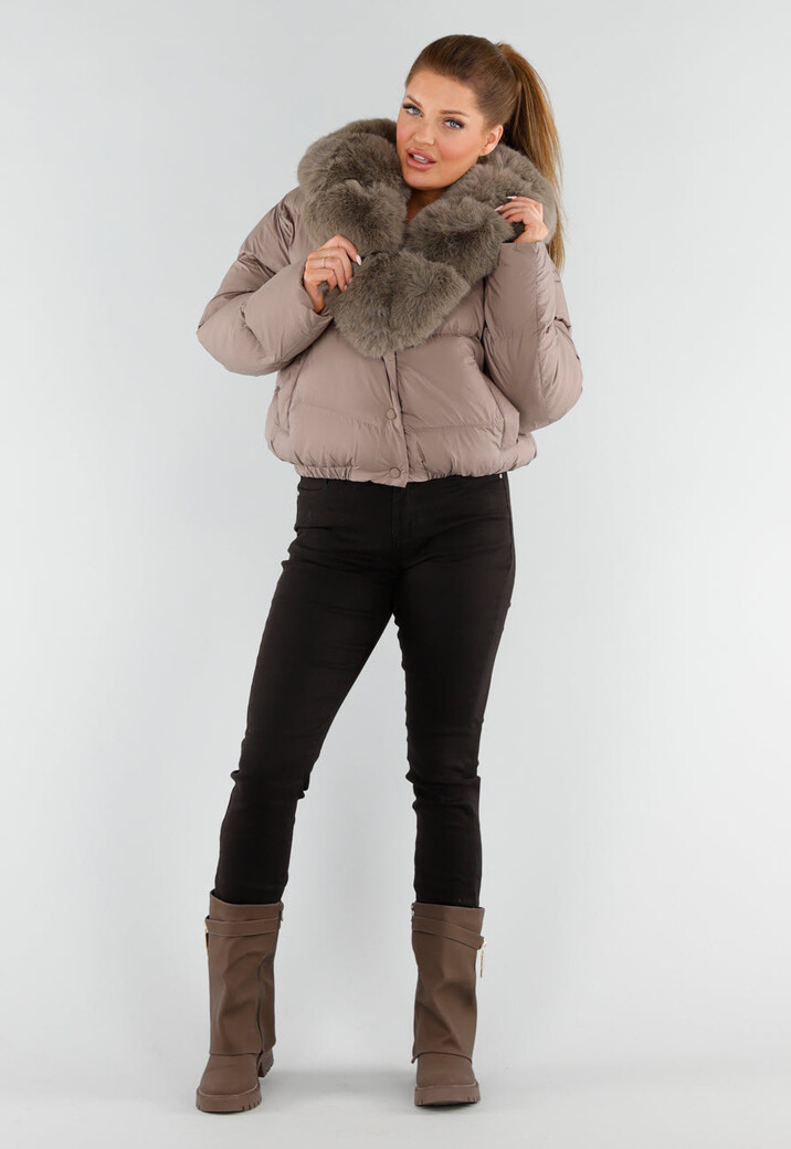 Taupe Pufferjas met Brede Imitatiebontkraag