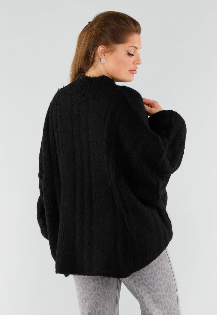 Zwarte Oversized Gebreide Trui met Colkraag en Kabelpatroon