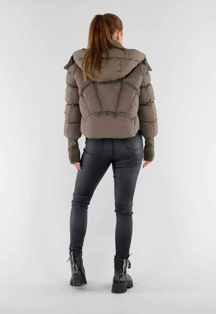 Taupe Pufferjas met Hoge Kraag en Capuchon