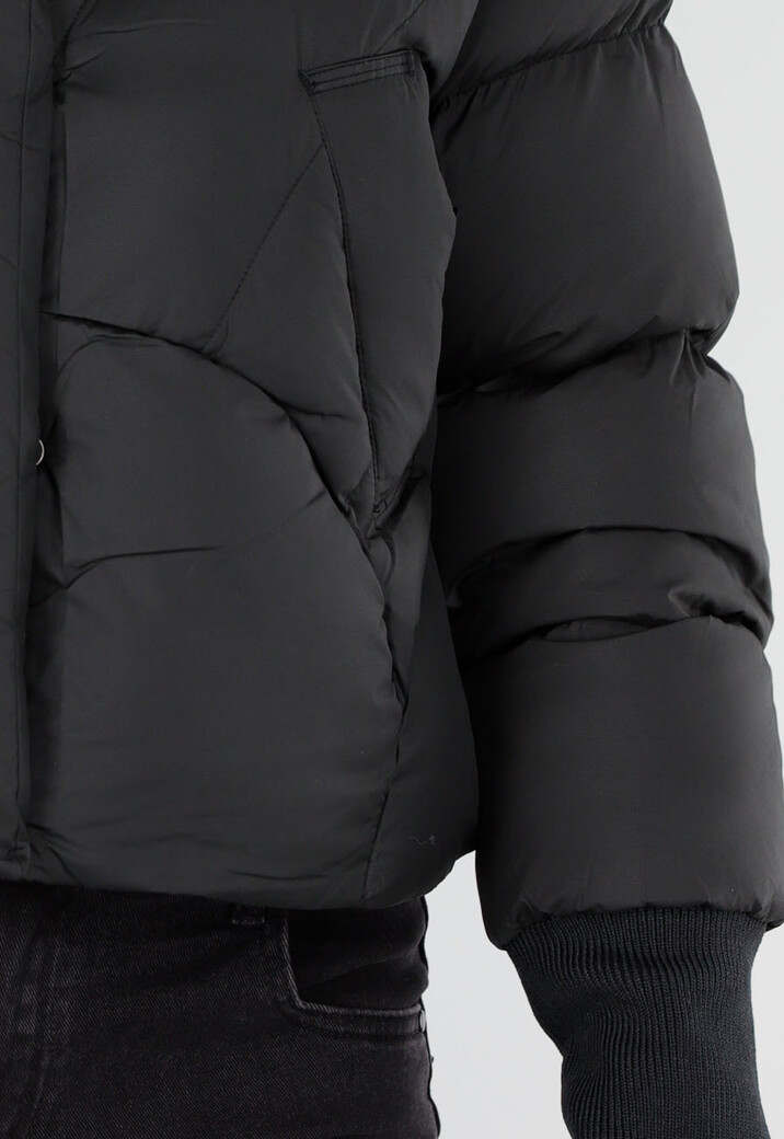 Zwarte Gewatteerde Pufferjas met Capuchon en Hoge Kraag