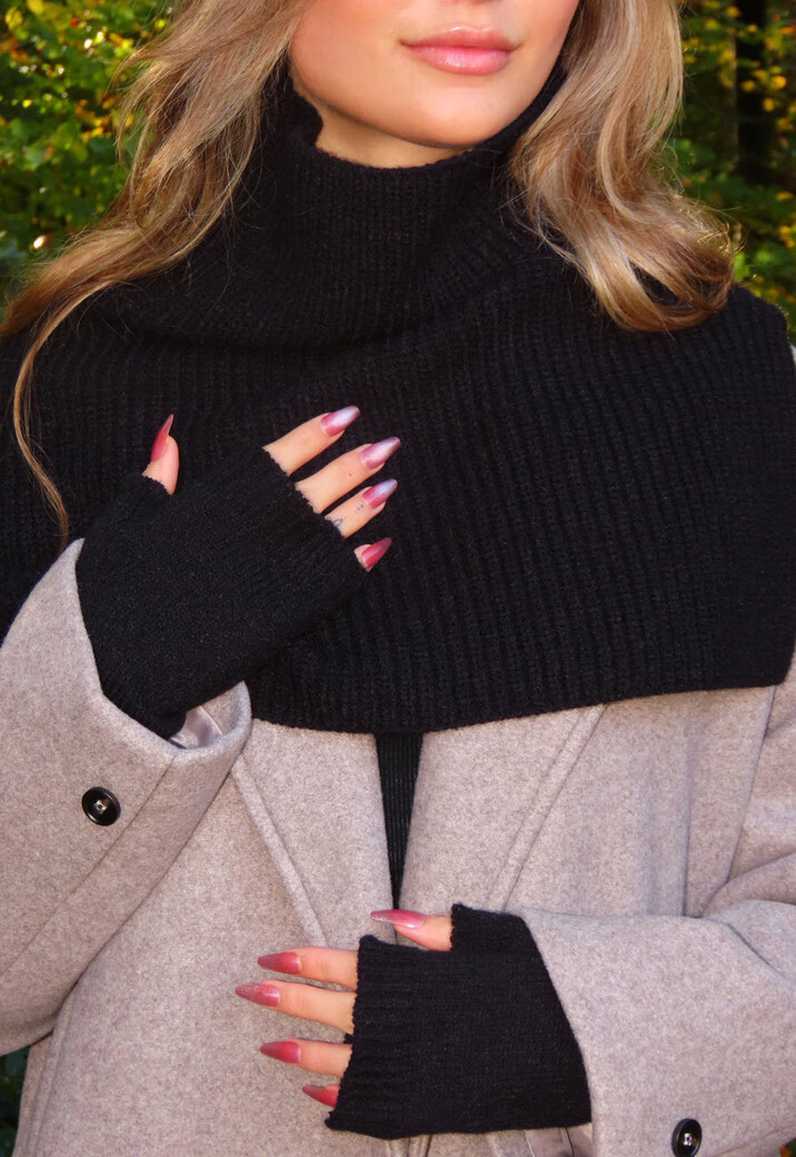 Gebreide Sjaal met Hoge Col