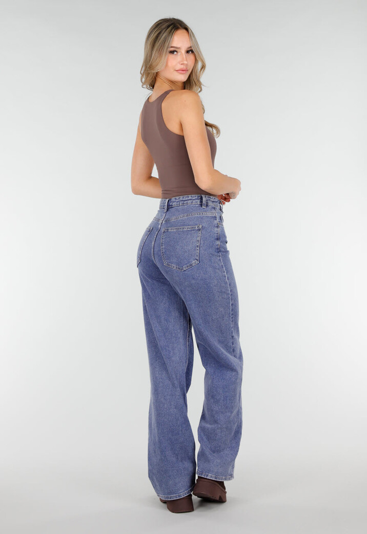 Bruine Stringbody met Hoge Halslijn en Naadloze Aansluitende Pasvorm