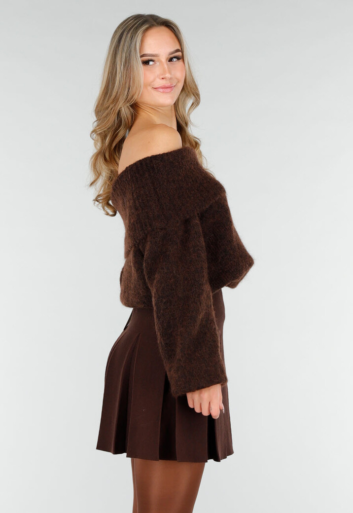 Donkerbruine Gebreide Off Shoulder Trui met Wol en Losse Pasvorm