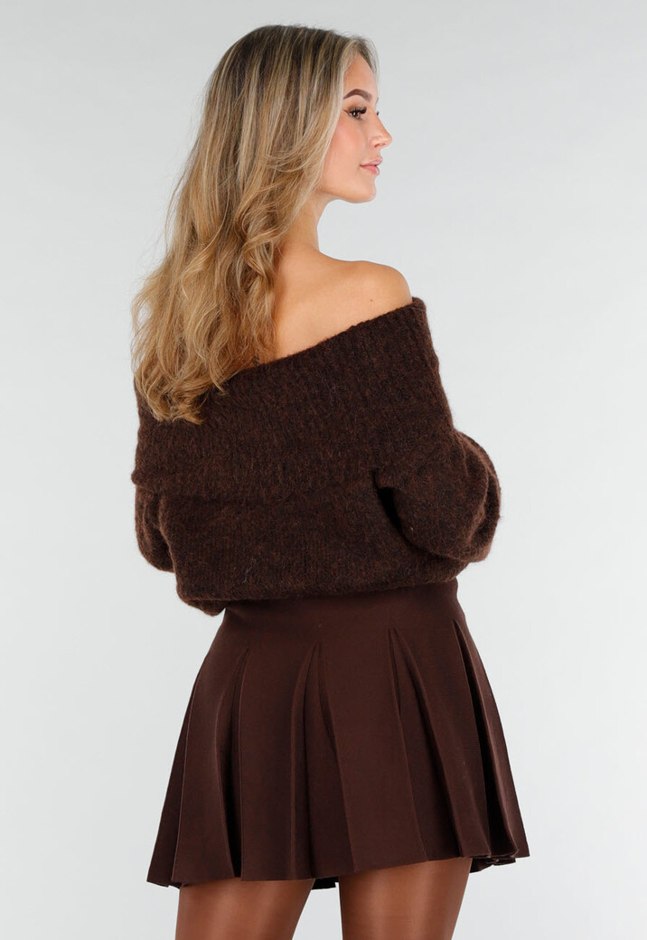 Donkerbruine Gebreide Off Shoulder Trui met Wol en Losse Pasvorm