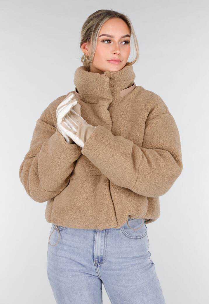 Warme Suède Handschoenen met Zachte Teddy Voering en Contrasterende Afwerking