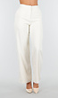Witte Matchende Set met Mouwloze Top, Statement Riem en Wide Leg Broek