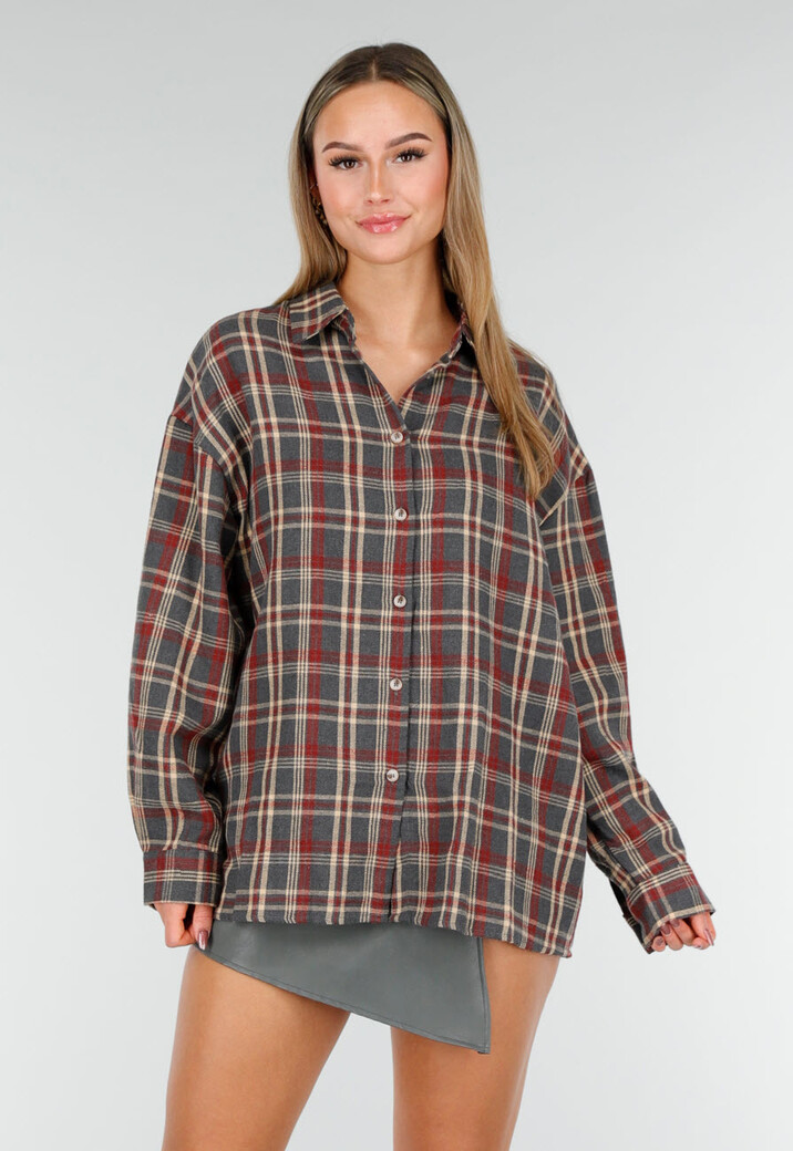 Oversized Geruite Blouse in Rood-Groen Tartan met Drukknoopsluiting