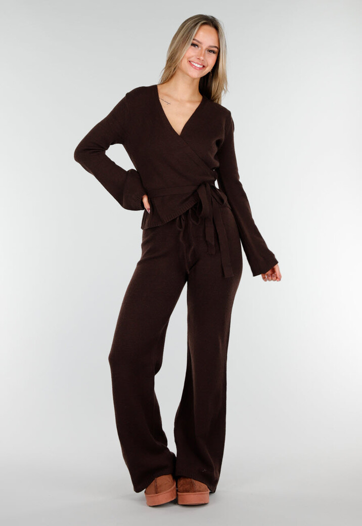 Bruine Gebreide Wikkeltop met Strikceintuur en Lange Mouwen