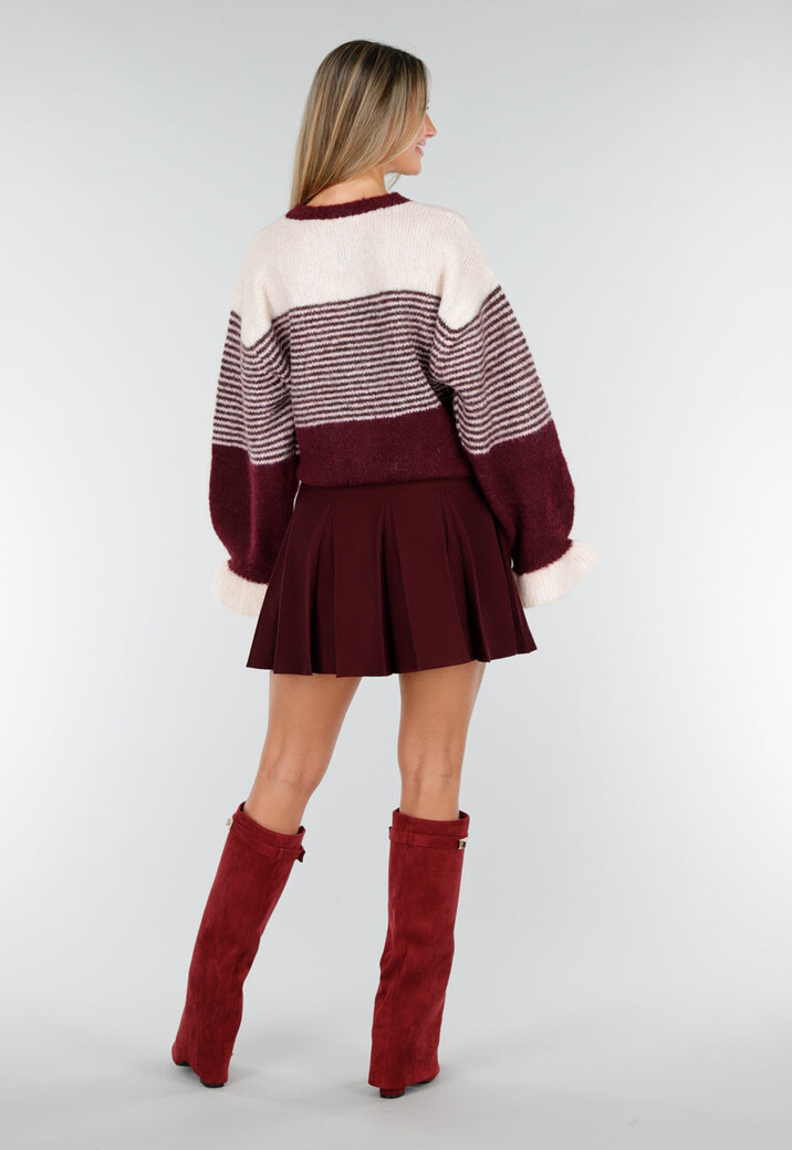 Bordeaux Gestreept Vest met Knoopsluiting en Contrasterende Boorden