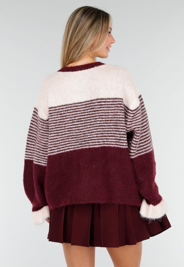 Bordeaux Gestreept Vest met Knoopsluiting en Contrasterende Boorden