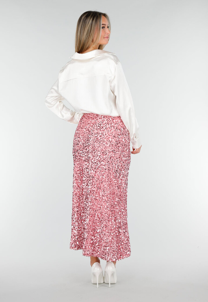 Roze Midi Rok met All Over Pailletten en Subtiele Uitlopende Zoom
