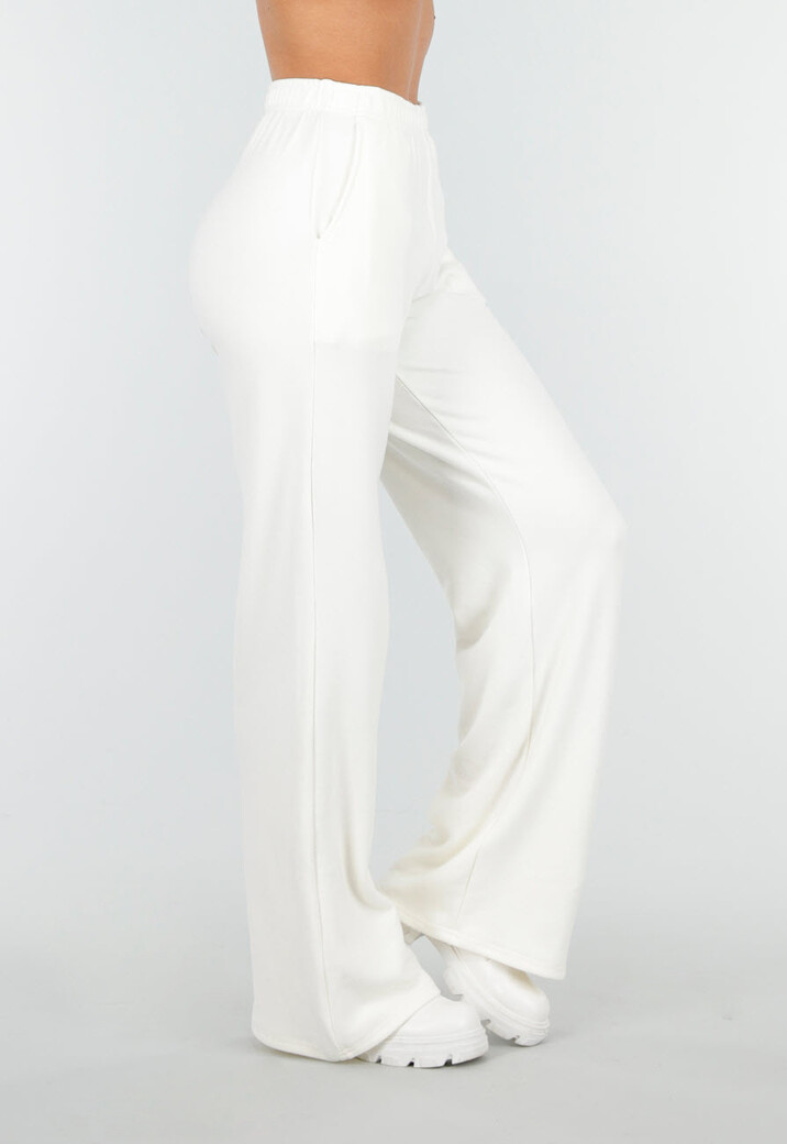 Witte Zachte Stretch Broek met Rechte Pijpen