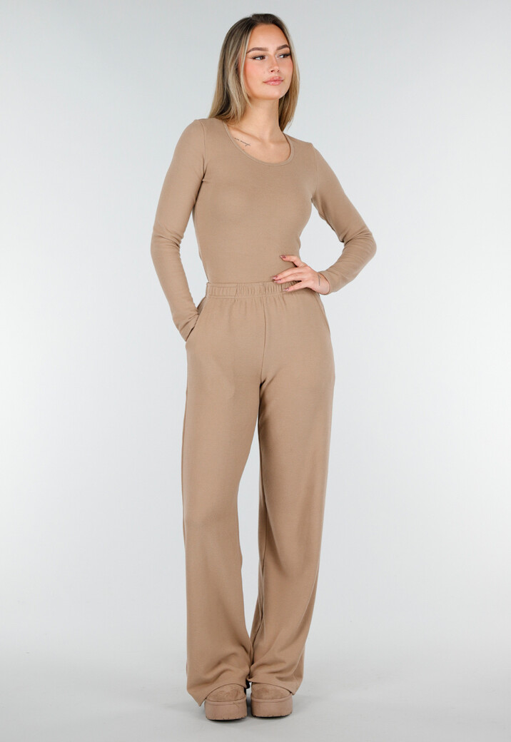 Beige Zachte Stretch Top met Ronde Hals en Lange Mouwen