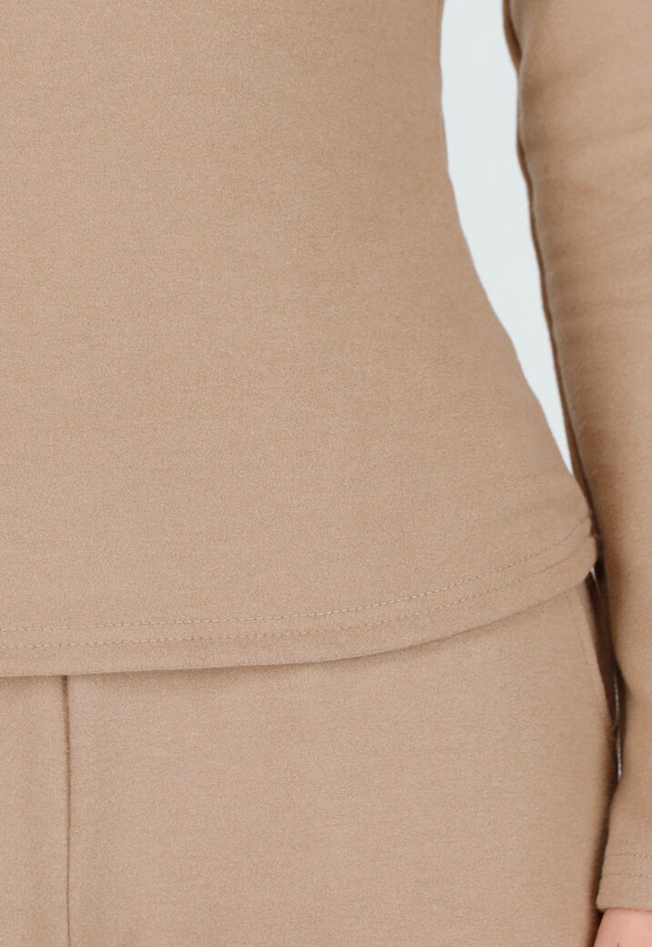 Beige Zachte Stretch Top met Ronde Hals en Lange Mouwen