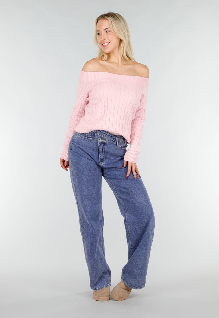 Lichtroze Off Shoulder Trui met Kabelpatroon en Brede Halsrand