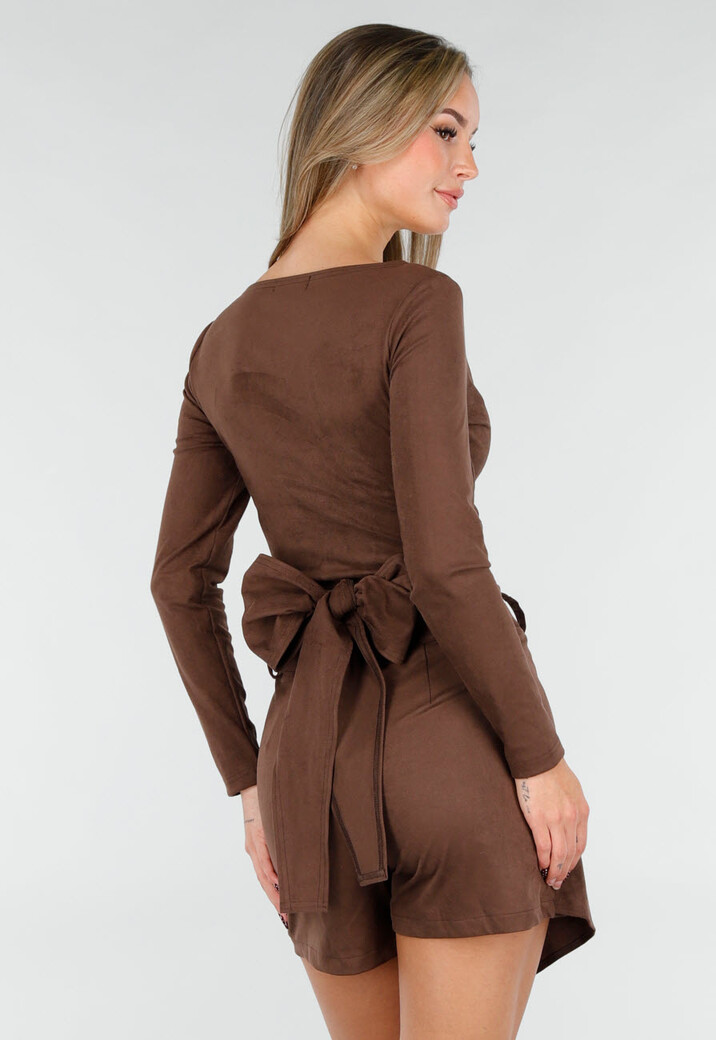 Bruine Overslag Top met Lange Mouwen en Subtiele Plooidetails