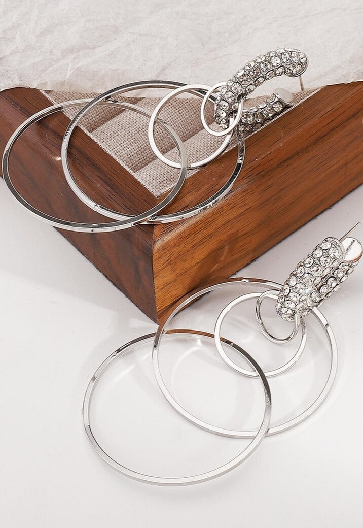 Oorringen met Strass Detail