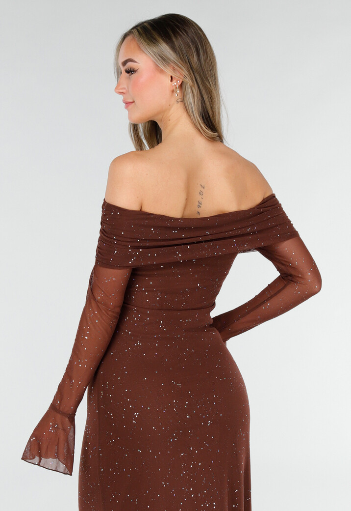Bruine Off Shoulder Maxi Glitter Jurk met Lange Mouwen
