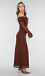 Bruine Off Shoulder Maxi Glitter Jurk met Lange Mouwen